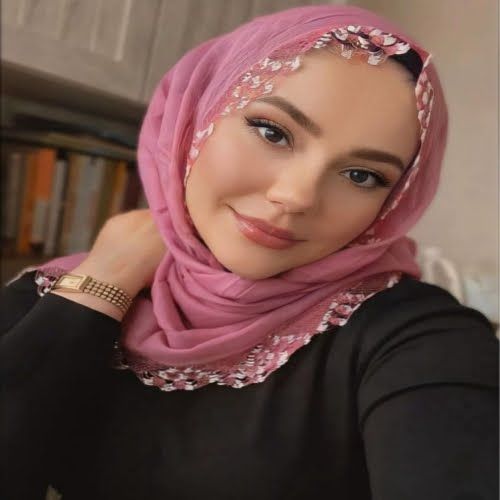 Gerger Bakımlı Escort Meyra